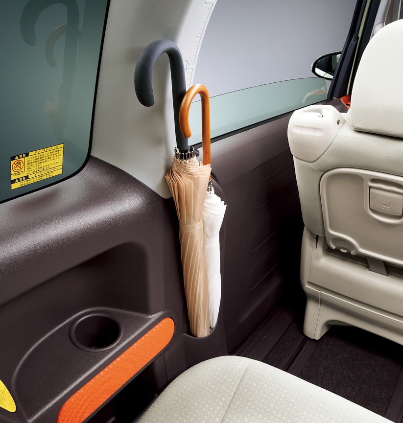 [2013-Toyota-Spade-31%255B3%255D.jpg]