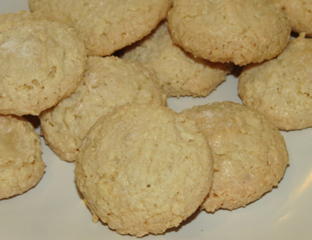 [Amaretti-Cookies-24.jpg]