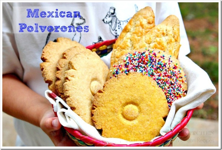 Polvorones mexicanos | Visit our site to check out the full recipe.