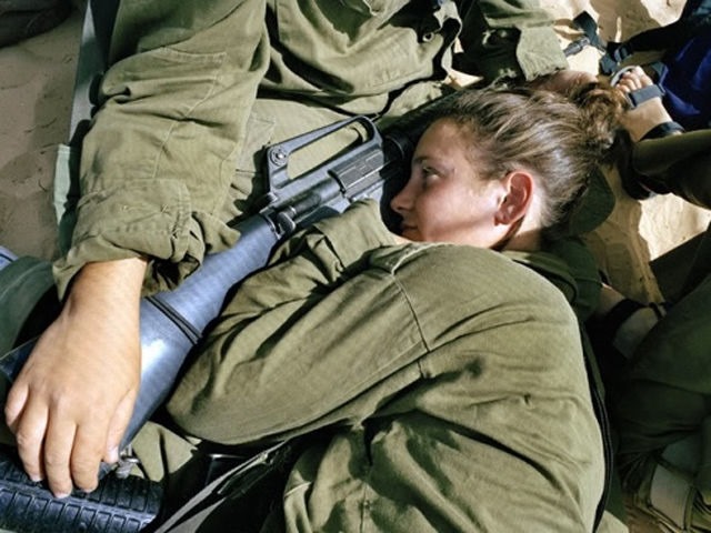 [hot-israeli-soldier-38%255B2%255D.jpg]