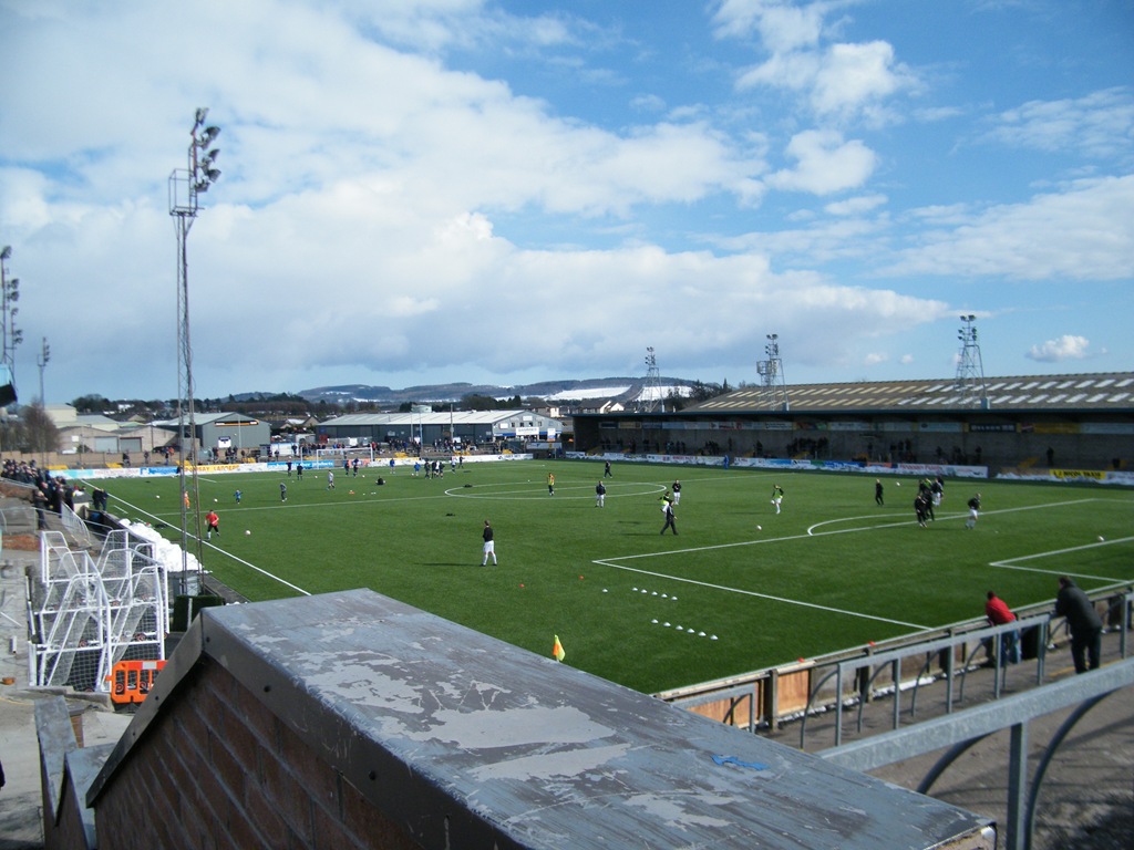 [Forfar-V-Arbroath-30-3-13-283.jpg]