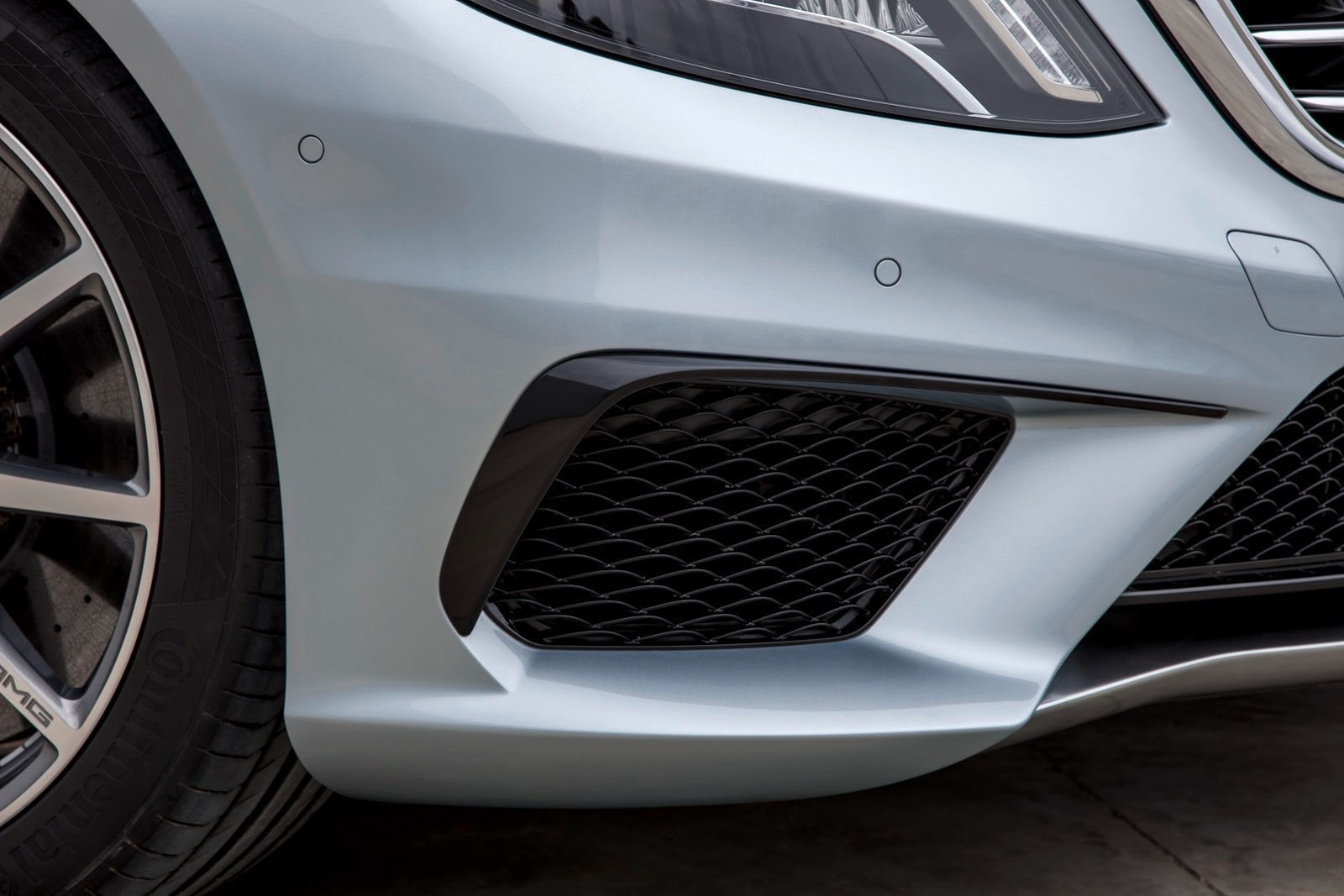 [2014-Mercedes-S63-AMG-12%255B2%255D.jpg]