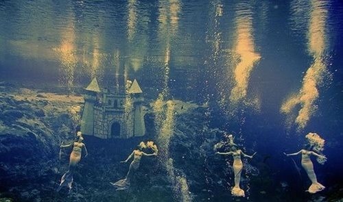 [inspirated-mermaid-surreal-underwater-vintage-Favim_com-42438%255B4%255D.jpg]