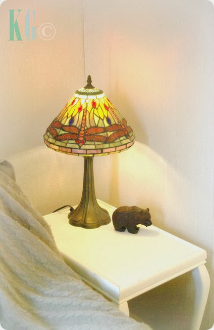 Kirsty Girl: DIY White Painted Side Table