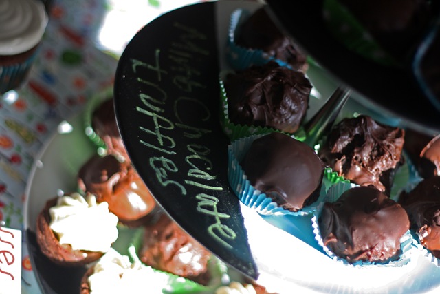 [von%2520henry-07%255B2%255D.jpg]