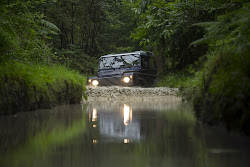 2013-LR-Defender-5%25255B2%25255D.jpg