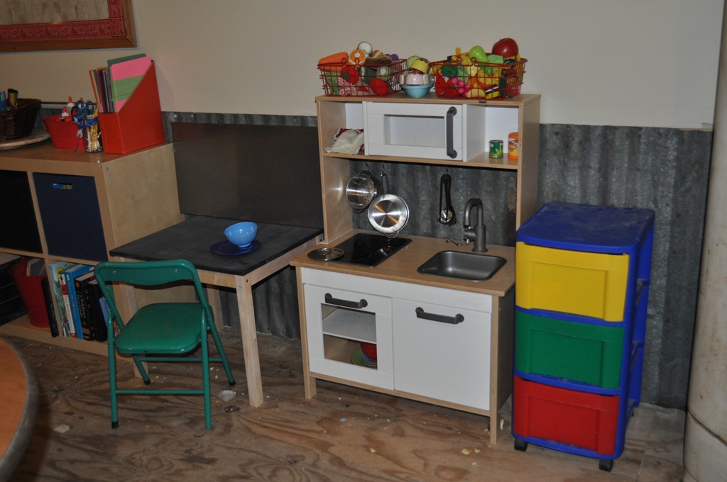 [schoolbarn%2520018%255B3%255D.jpg]