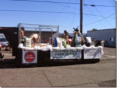IMG_1747 Columbia Valley Farm Supply Float in the Rainier Days in the Park Parade on July 12, 2008