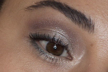 maquillajeojoshundidos maquillajeojoshundidos