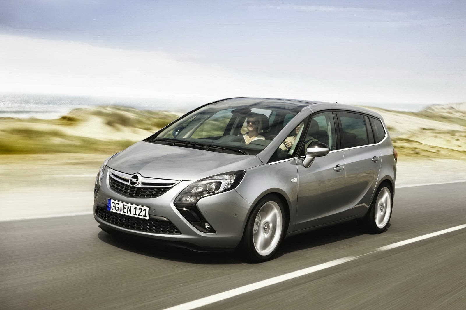 [2012-Opel-Zafira-Tourer-4%255B2%255D.jpg]