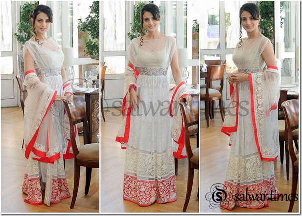 Amisha_Patel_Manish_Malhotra