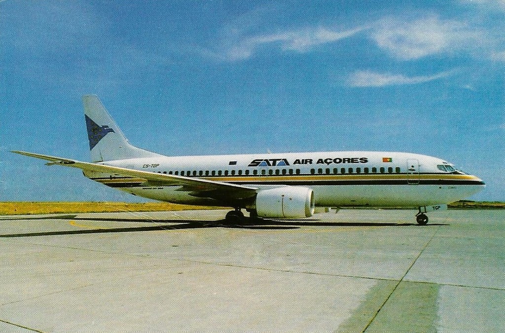 [Boeing-737-300-14.jpg]