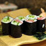 Maki de thon gras et de concombre.