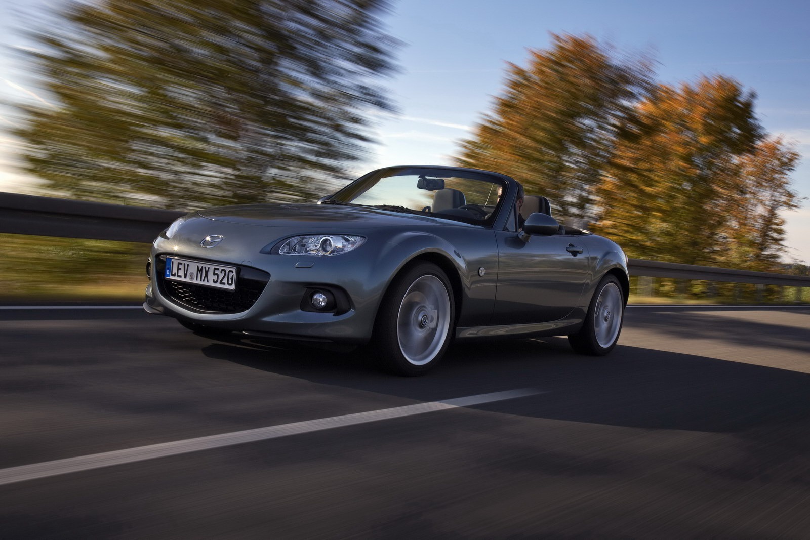 [Mazda-MX-5-Facelift-2012-8%255B2%255D.jpg]