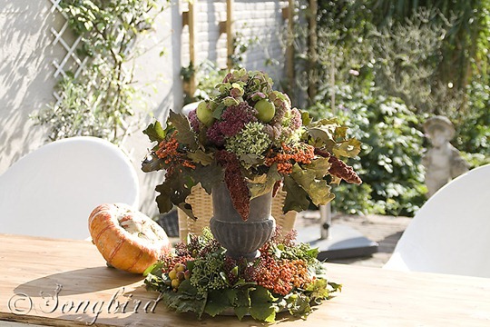 Fall Outside Decoration Table Centerpiece 4