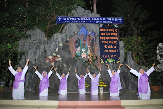 Hình ảnh thánh lễ đêm giáng sinh tại giáo xứ Bàu Gốc - Quảng Ngãi