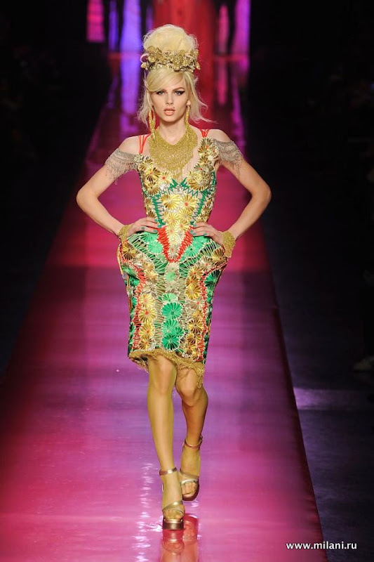 jean-paul-gaultier-haute-couture-spring-2012-pfw106.jpg