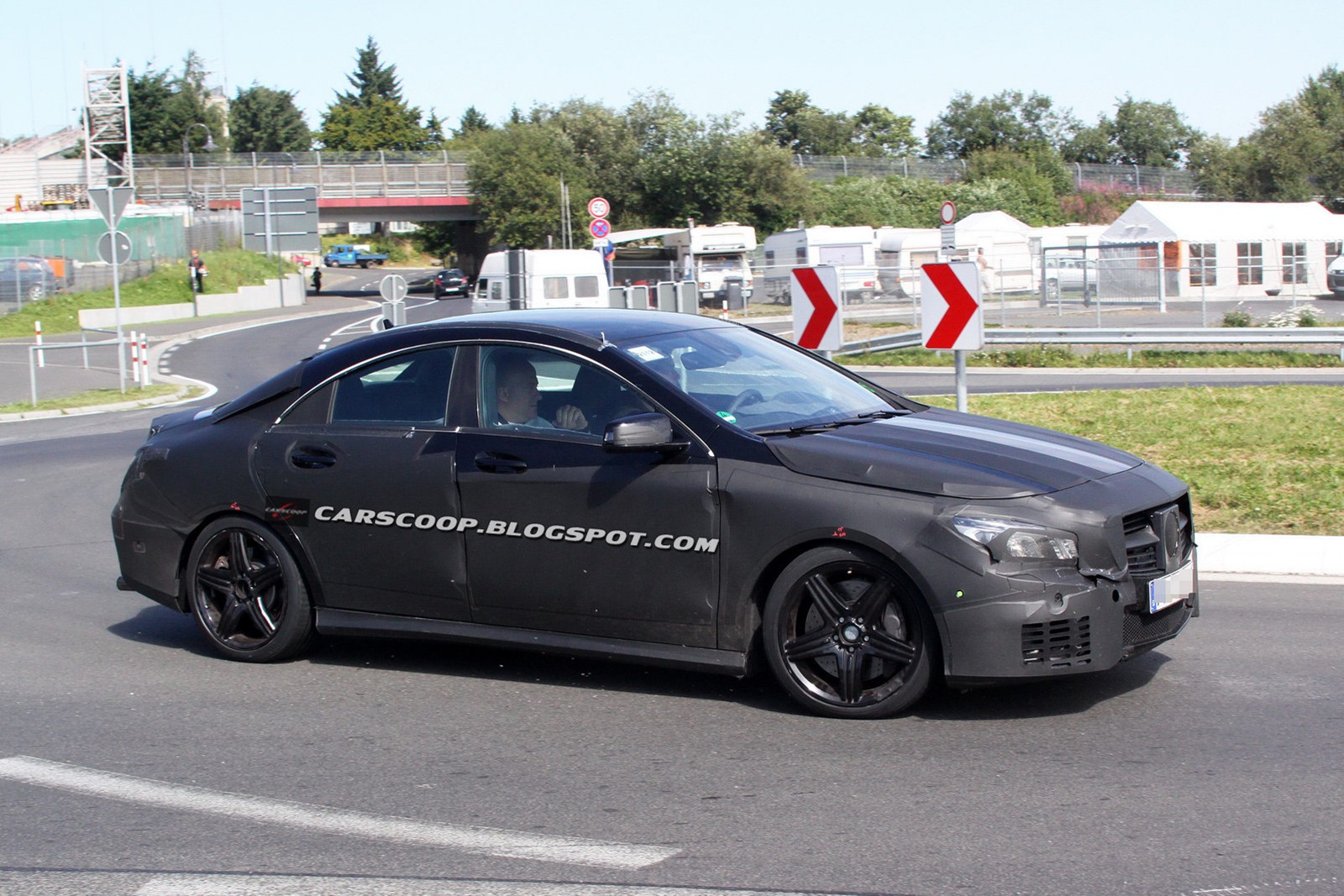 [2014-Mercedes-Benz-CLA45-AMG-4%255B3%255D.jpg]