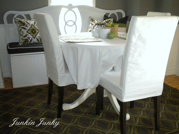 headboard in dining room at www.junkinjunky.blogspot.com headboard in dining room at www.junkinjunky.blogspot.com