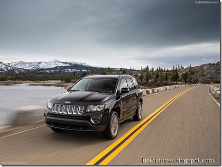 Jeep-Compass_2014_800x600_wallpaper_03