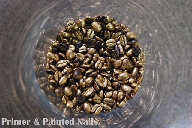 Gold Coffee Beans - Primer & Painted Nails Gold Coffee Beans - Primer & Painted Nails