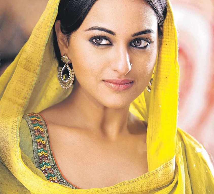 [sonakshi_sinha_latest_beautiful_photos%255B7%255D.jpg]