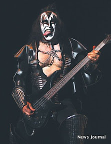Gene Simmons 2x.jpg