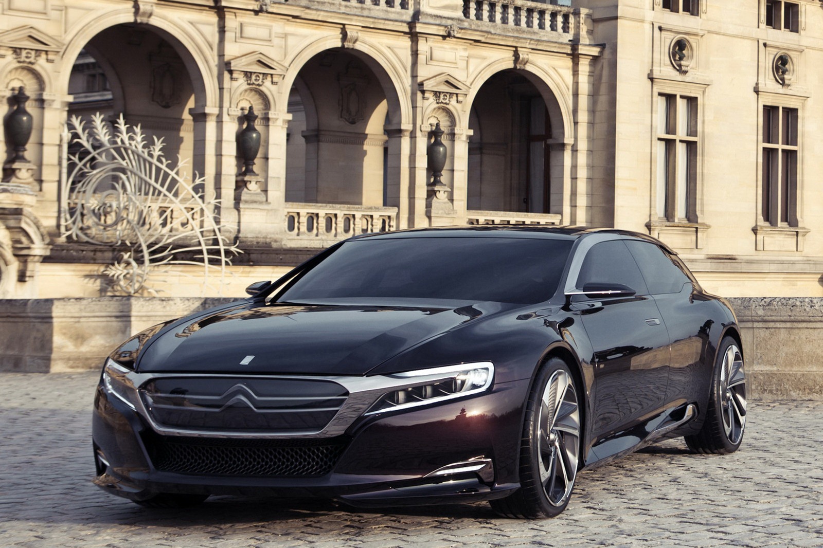 [Citroen-DS9-10_1%255B8%255D.jpg]