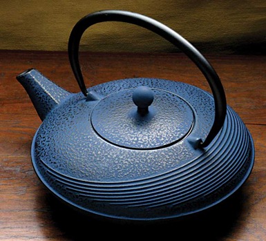Cast-Iron-Teapot-