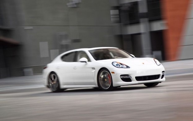 [2011-Porsche-Panamera-Turbo%255B2%255D.jpg]