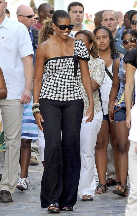 [michelle_obama_spain1%255B1%255D.png]