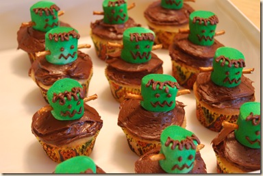 Frankenstein Halloween cupcakes