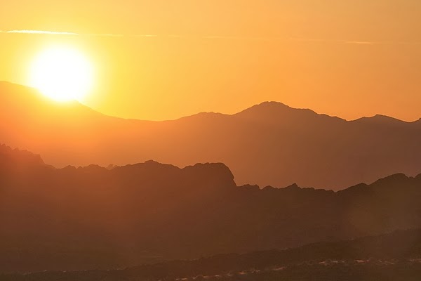 sunrise.jpg sunrise.jpg