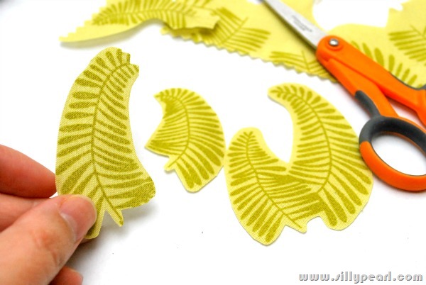 [FeatherBrooch7%255B3%255D.jpg]