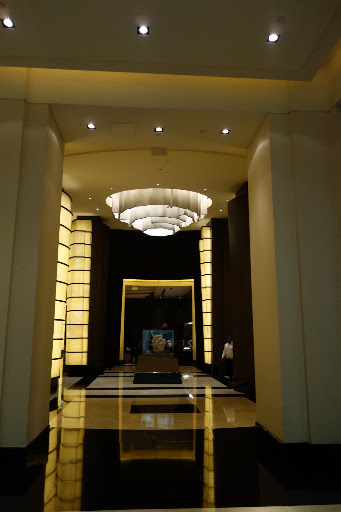 We covered all that ground in just two short days! Needless to say, returning to our fabulous rooms at THEhotel at Mandalay Bay was always a treat in itself.