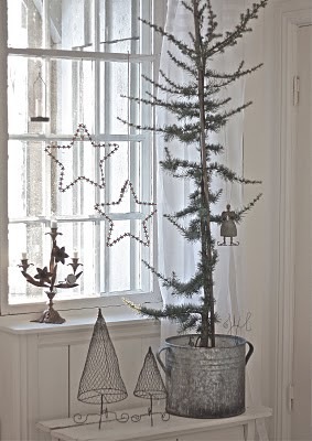 [christmas%2520tree%255B6%255D.jpg]