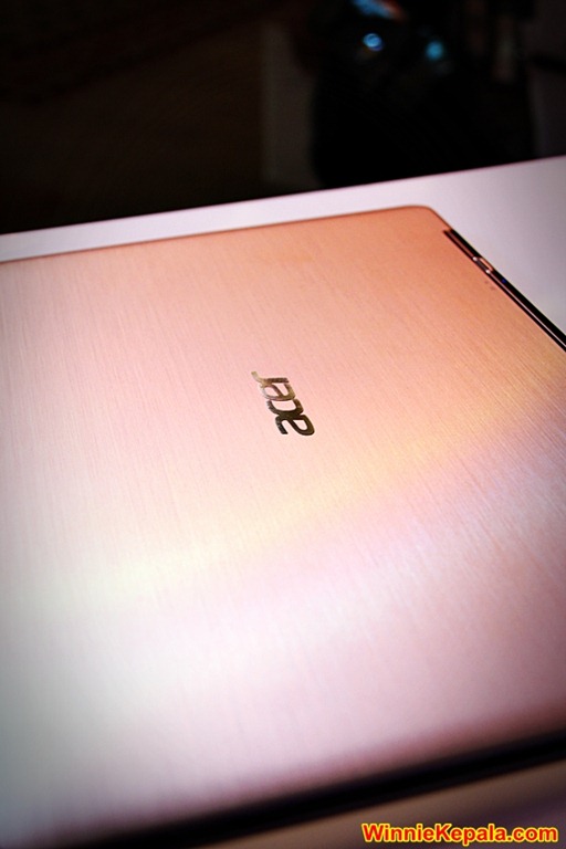 [2011-10-04%2520Acer%2520Aspire%2520S3%2520Launch%2520071%255B4%255D.jpg]
