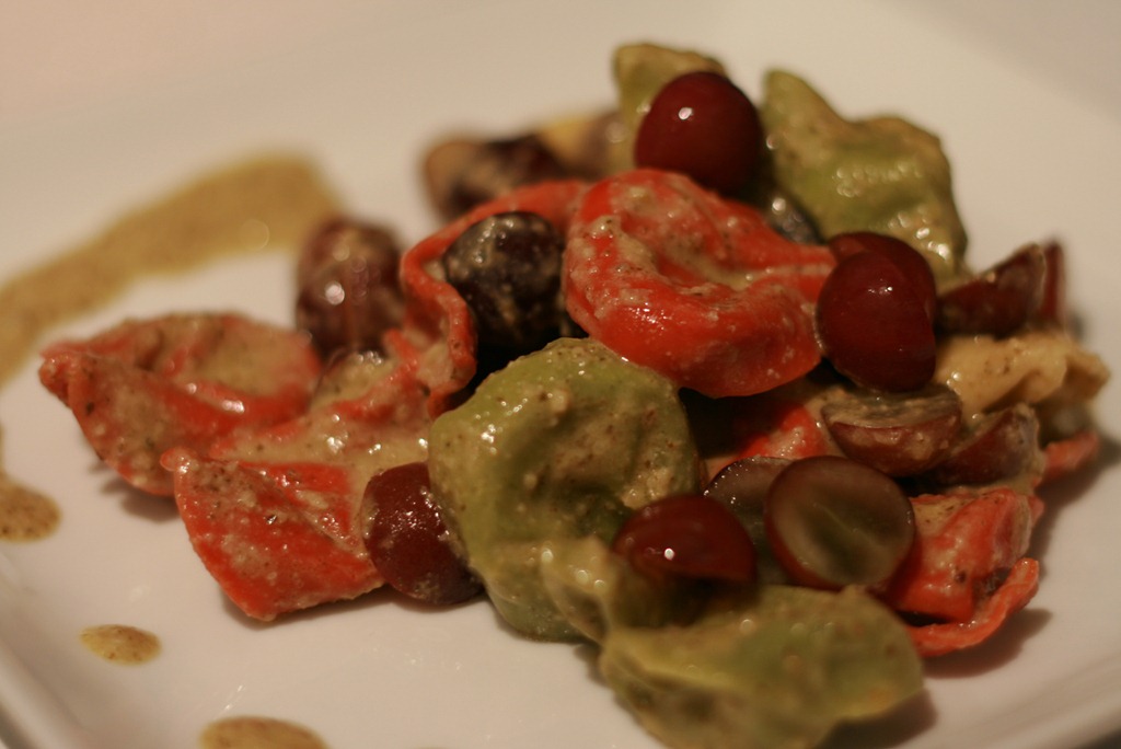 [tortellini%2520with%2520red%2520grapes%2520025%255B5%255D.jpg]