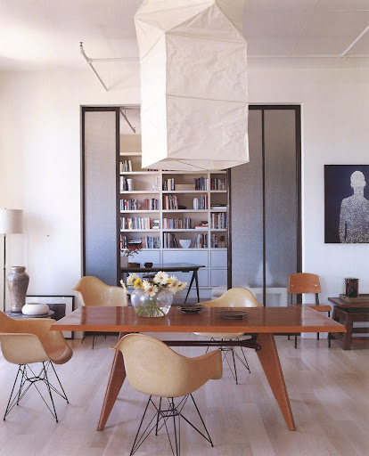 A study without clutter is the perfect place to think. A study without clutter is the perfect place to think.