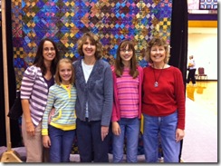 Quilt show gals