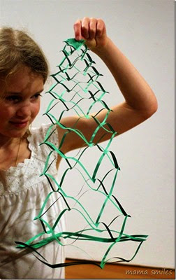 fun-paper-christmas-tree-craft_thumb fun-paper-christmas-tree-craft_thumb