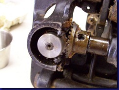 rotating hook gear set screws