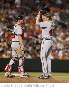 'Tommy Hanson' photo (c) 2009, Keith Allison - license: http://creativecommons.org/licenses/by-sa/2.0/