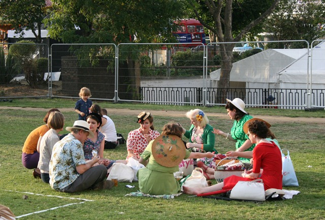 [vintage_picnic4.jpg]