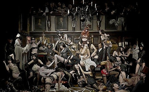 [ad38f43deb6db83e1e835e37cb55fc2e_06_11_2008_0386093001225990460_agent_provocateur1-e1316558339247%255B9%255D.jpg]