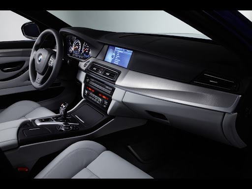 The new BMW M5 (06/2011)