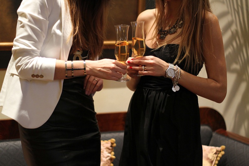 Capodanno, outfit per capodanno, come vestirsi a capodanno, come vestirsi per una festa, abiti da festa, Zara shoes, Zara bag, fashion blogger, Irene Colzi, Elisa Taviti, fashion blogger firenze, vestiti per le feste, vestitini corti, vestitini neri, vestito da discoteca, party dress, Tally Weijl dress