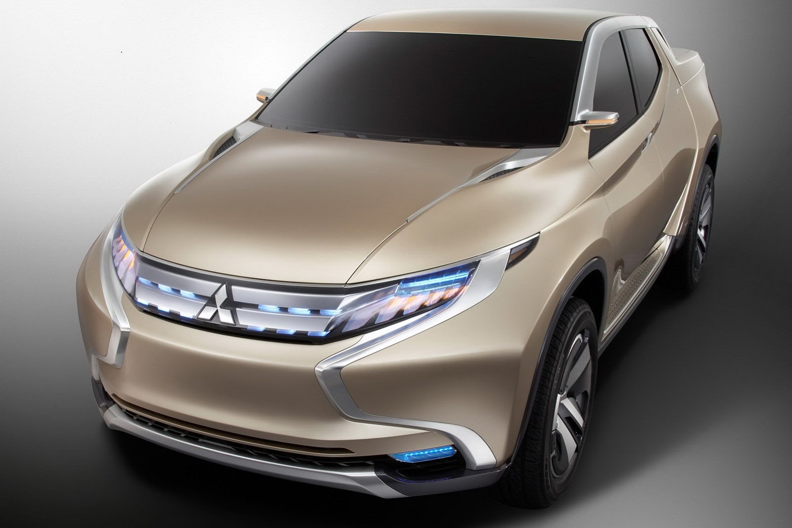 [Mitsubishi-Hybrid-Pickup-7%255B2%255D.jpg]