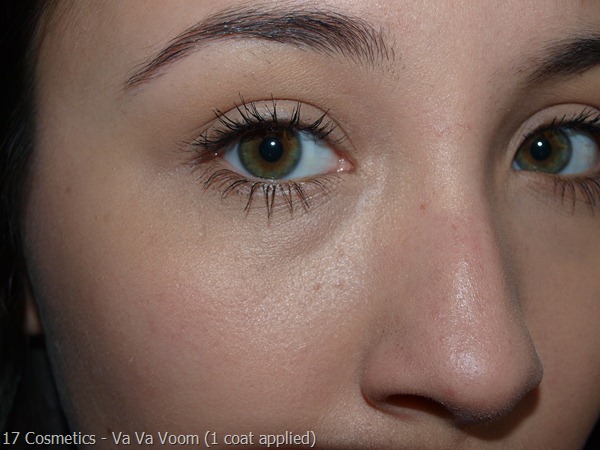 01-17-Cosmetics-Mascara-Review  Va Va Voom 1 coat