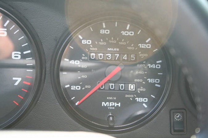 [1996-PORSCHE-993-C2-9%255B2%255D.jpg]